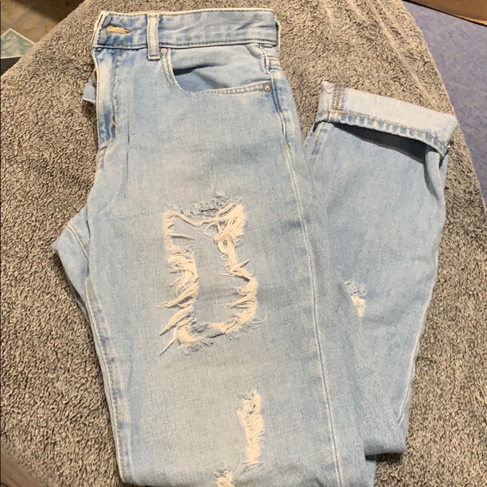BOYFRIEND JEANS